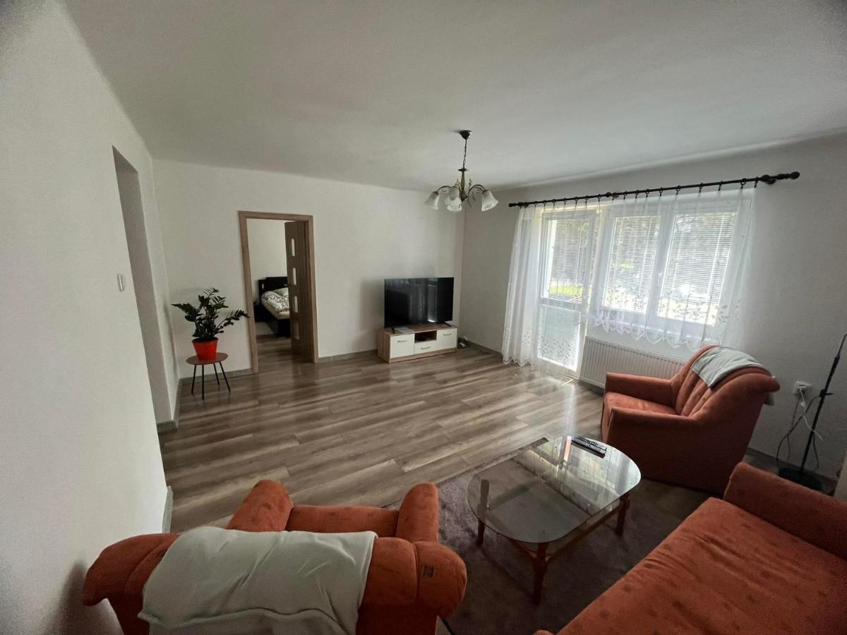Flat In The Heart Of Liptovsky Mikulas Apartment Exterior foto